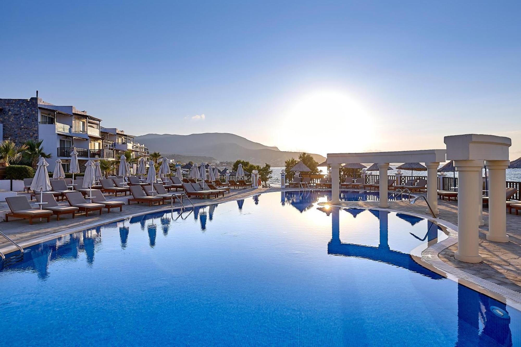 Alexander Beach Hotel & Village Resort Малиа Екстериор снимка